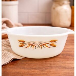 Vintage 1 1/2-quart Ovenware, Wheat Pattern by Fire King